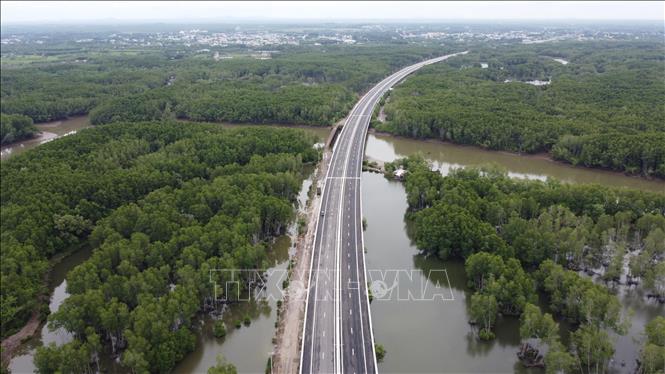 Cao tốc Bến Lức - Long Thành đoạn qua địa bàn tỉnh Đồng Nai. Ảnh: Sỹ Tuyên - TTXVN