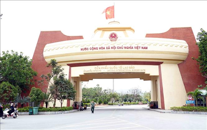 Đường kính Thái Lan chủ yếu được nhập lậu về Việt Nam qua các con đường tiểu ngạch mà không qua cửa khẩu hải quan quốc tế Lao Bảo (Quảng Trị). Ảnh: Tá Chuyên - TTXVN