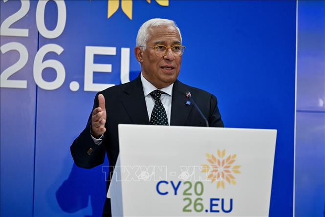 Phát biểu tại cuộc họp báo sau hội nghị, Chủ tịch Hội đồng châu Âu António Costa (ảnh) nhấn mạnh châu Âu đang đứng trước một môi trường an ninh “đầy thách thức”, đòi hỏi cách tiếp cận toàn diện và hành động nhất quán nhằm bảo đảm hòa bình và ổn định bền vững. Ảnh: THX/TTXVN