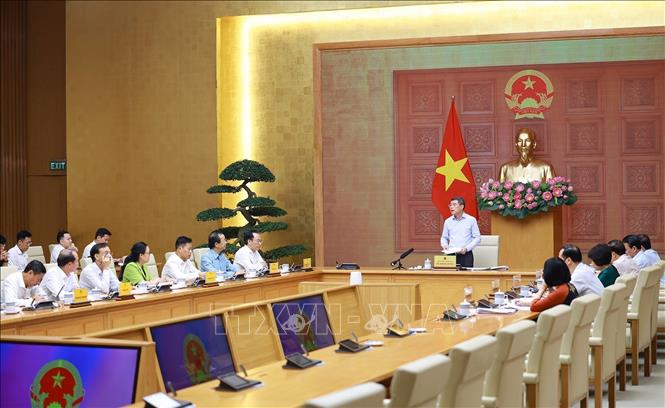 Thủ tướng Lê Minh Hưng làm việc với lãnh đạo Bộ Giáo dục và Đào tạo. Ảnh: Dương Giang – TTXVN
