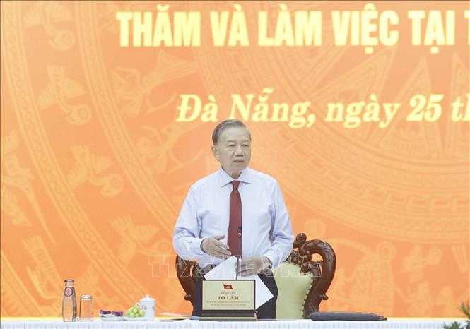 Tổng Bí thư, Chủ tịch nước Tô Lâm phát biểu tại buổi làm việc với Ban Thường vụ Thành ủy Đà Nẵng. Ảnh: Thống Nhất - TTXVN