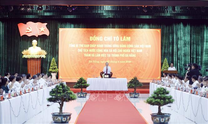 Tổng Bí thư, Chủ tịch nước Tô Lâm làm việc với Ban Thường vụ Thành ủy Đà Nẵng. Ảnh: Thống Nhất - TTXVN