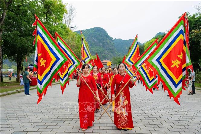 Various activities rich in the cultural identity of the ancient capital and its people at the Hoa Lư Festival, Ninh Binh. Photo: Hai Yen – VNA