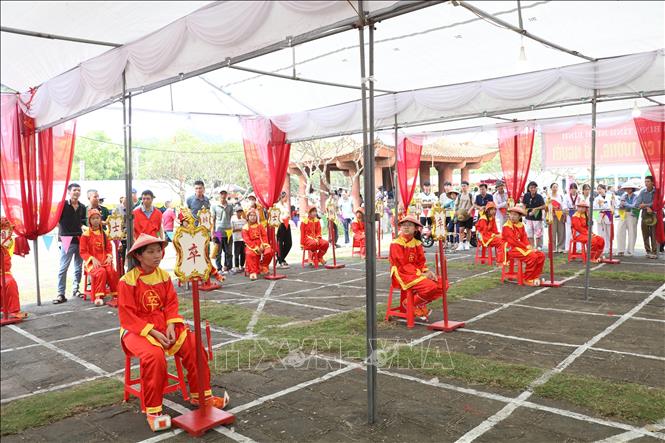 An engaging human chess competition at the Hoa Lư Festival, Ninh Binh. Photo: Hai Yen – VNA
