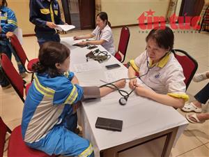 Chủ động khám sức khoẻ miễn phí cho người lao động