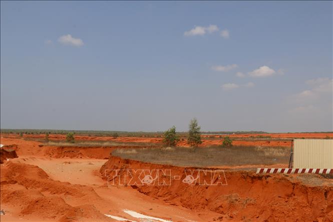 Khu vực xây dựng Hạng mục hàng không dân dụng của sân bay Phan Thiết. Ảnh: Nguyễn Thanh - TTXVN 