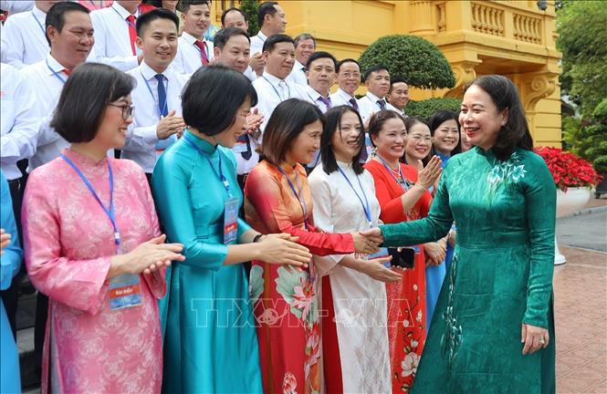 Phó Chủ tịch nước Võ Thị Ánh Xuân gặp mặt đoàn đại biểu Chủ tịch công đoàn xuất sắc, tiêu biểu trong công tác đối thoại và thương lượng tập thể năm 2026. Ảnh: Minh Đức – TTXVN