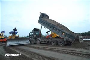 Dự án đường Vành đai 4: Nhà thầu làm xuyên lễ, đẩy tiến độ về đích năm 2027