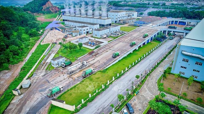 Nhà máy điện rác Sóc Sơn tại Khu liên hợp xử lý chất thải Nam Sơn (Hà Nội). Ảnh: Trung Nguyên - TTXVN