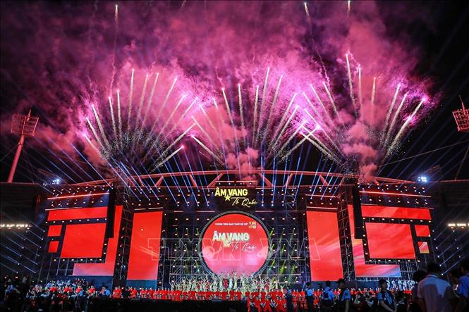 Tiết mục nghệ thuật tại chương trình. Ảnh: Khánh Hoà - TTXVN