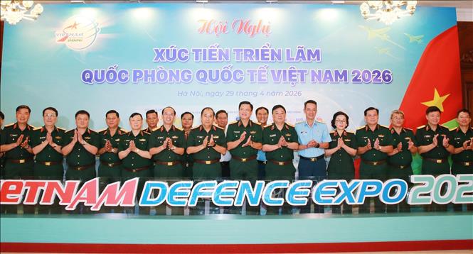 Thượng tướng Nguyễn Trường Thắng, Ủy viên Trung ương Đảng, Ủy viên Thường vụ Quân ủy Trung ương, Thứ trưởng Bộ Quốc phòng và các đại biểu dự hội nghị. Ảnh: Trọng Đức - TTXVN