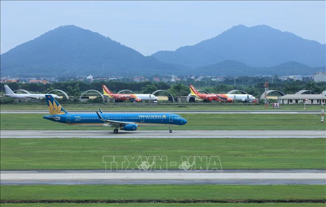 Ngày 29/4/2026, ngày cao điểm nhất dịp nghỉ lễ 30/4 - 1/5, Cảng hàng không quốc tế Nội Bài có 662 chuyến bay cất cánh phục vụ hành khách. Ảnh: Quốc Khánh - TTXVN