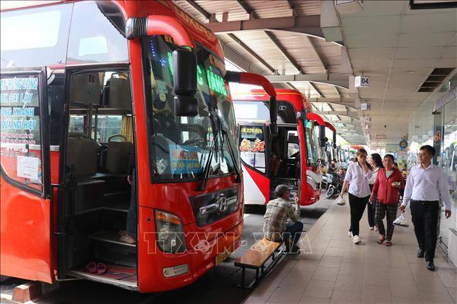 Bến xe Miền Tây (phường An Lạc) trong dịp lễ 30/4 và 1/5. Ảnh: Thanh Vũ-TTXVN
