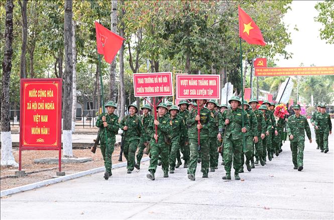 Tây Ninh: Chiến sĩ mới trên thao trường biên giới - Ảnh thời sự trong ...