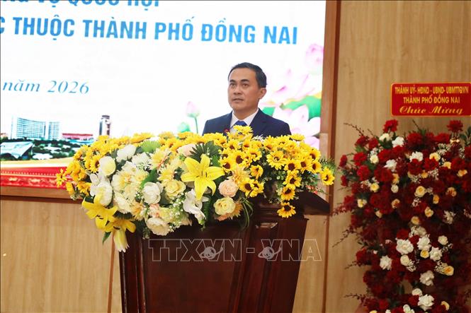 Ông Lê Trường Sơn, Phó Chủ tịch UBND thành phố Đồng Nai phát biểu chỉ đạo tại buổi lễ công bố quyết định thành lập phường Đồng Phú. Ảnh: Đậu Tất Thành – TTXVN