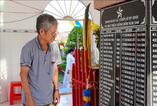 80 năm đã trôi qua, các thế hệ hôm nay và mai sau ghi lòng, tạc dạ công ơn 137 chiến sĩ đã anh dũng hy sinh. Ảnh: Huỳnh Anh - TTXVN