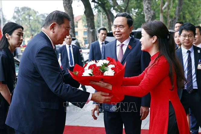 Chủ tịch Quốc hội Trần Thanh Mẫn hội kiến Thủ tướng Nhật Bản Ishiba Shigeru (Hà Nội, 28/4/2025). Ảnh: Doãn Tấn - TTXVN