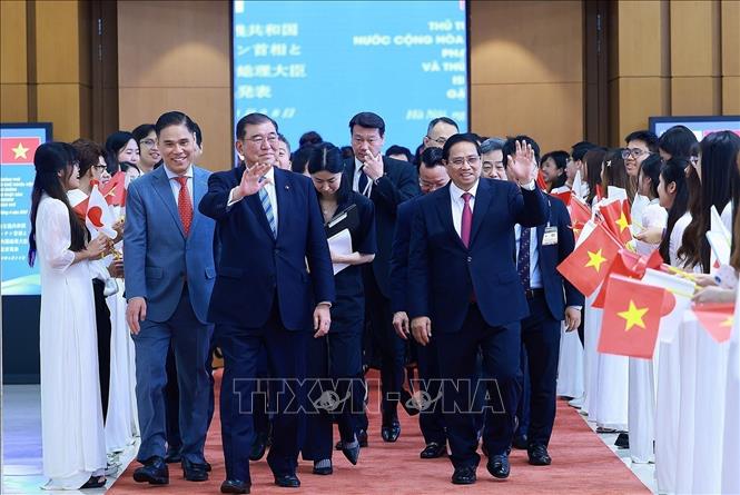 Thủ tướng Phạm Minh Chính đón, hội đàm với Thủ tướng Nhật Bản Ishiba Shigeru thăm chính thức Việt Nam (Hà Nội, 28/4/2025). Ảnh: Dương Giang-TTXVN