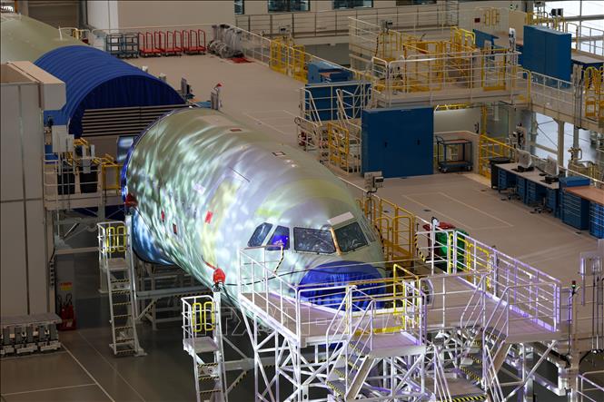 (Tư liệu) Dây chuyền lắp ráp máy bay Airbus A320 tại Thiên Tân, Trung Quốc. Ảnh: THX/TTXVN