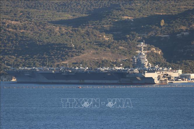 Tàu sân bay USS Gerald R. Ford của Mỹ tại Vịnh Souda thuộc đảo Crete, Hy Lạp, ngày 24/2/2026. Ảnh: Anadolu Agency/TTXVN