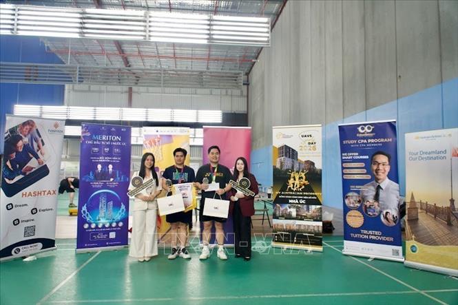 Đội Blackjack - Giải nhất hạng mục thi đấu cầu lông đôi nam. Ảnh: Thanh Tú - PV TTXVN tại Australia