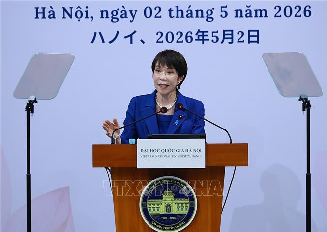 Thủ tướng Nhật Bản Takaichi Sanae phát biểu chính sách tại Đại học Quốc gia Hà Nội. Ảnh: Dương Giang – TTXVN
