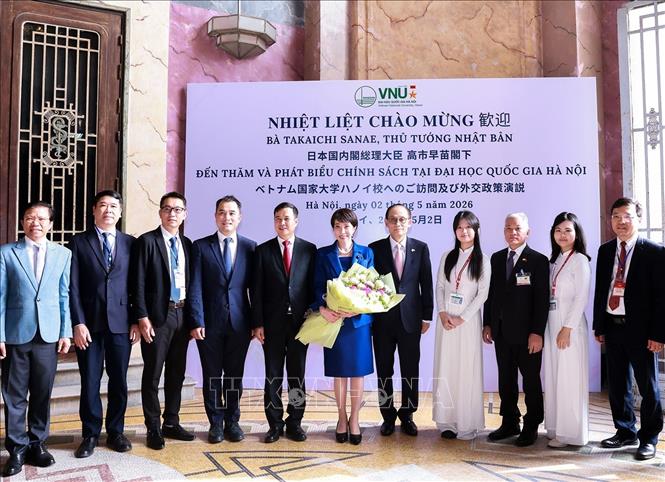 Thủ tướng Nhật Bản Takaichi Sanae đến thăm và phát biểu chính sách tại Đại học Quốc gia Hà Nội. Ảnh: Tuấn Anh – TTXVN