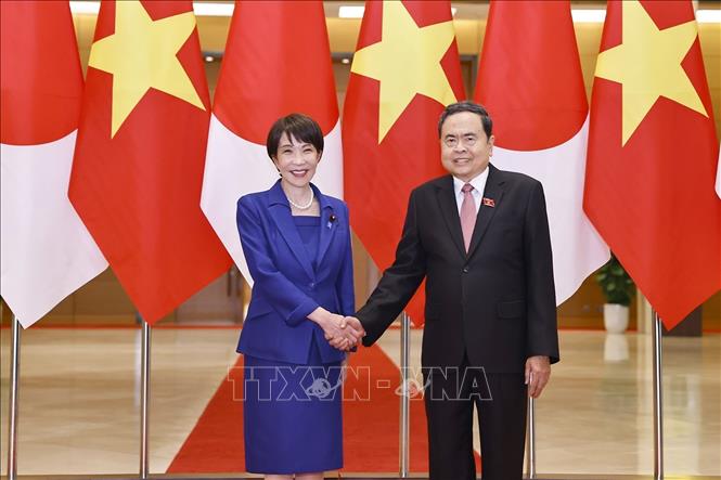 Chủ tịch Quốc hội Trần Thanh Mẫn hội kiến Thủ tướng Nhật Bản Takaichi Sanae. Ảnh: Doãn Tấn – TTXVN