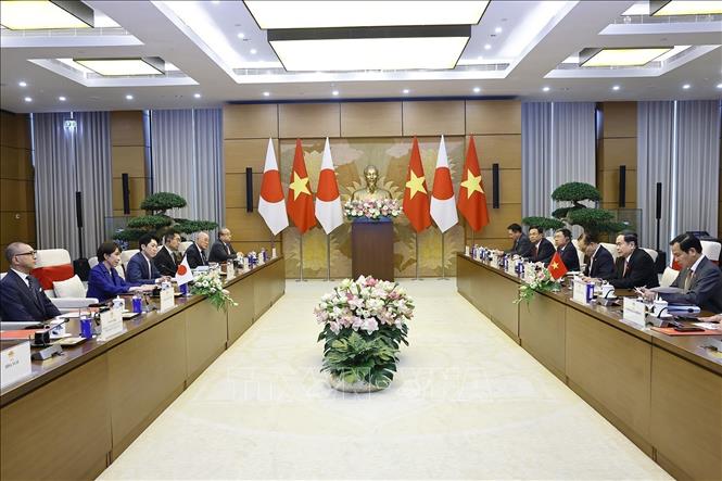 NA Chairman Tran Thanh Man meets with Japanese Prime Minister Takaichi Sanae. VNA Photo: Doãn Tấn 