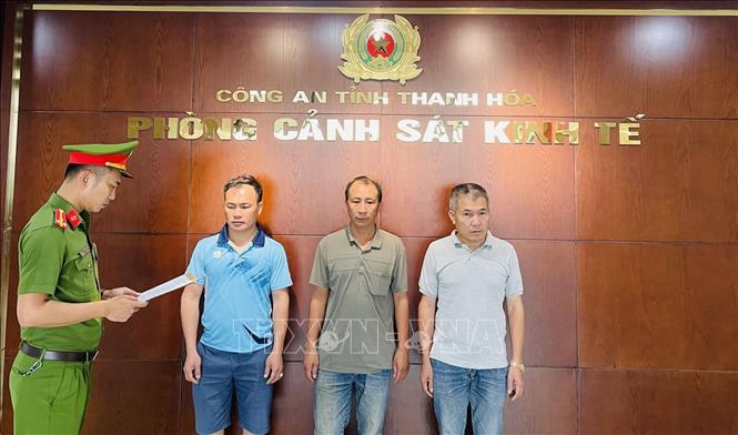 Khởi tố vụ 3 đối tượng “vi phạm quy định về khai thác tài nguyên. Ảnh: TTXVN phát