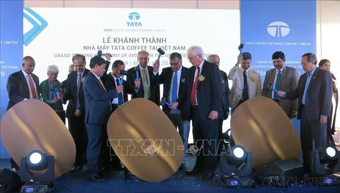 Tập đoàn Tata Ấn Độ khánh thành Nhà máy sản xuất cà phê hòa tan công suất 5.000 tấn/năm, tổng vốn đầu tư 65,5 triệu USD, tại Khu công nghiệp VSIP II (Bình Dương, 6/3/2019). Ảnh: Hải Âu – TTXVN
