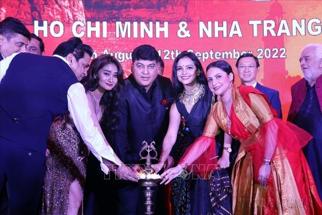 Tổng Lãnh sự quán Ấn Độ tại TP Hồ Chí Minh tổ chức khai mạc Lễ hội “Xin chào Việt Nam - Namaste Vietnam Festival 2022”, nhân kỷ niệm 50 năm thiết lập quan hệ ngoại giao Việt Nam - Ấn Độ (TP Hồ Chí Minh, 13/8/2022). Ảnh: Thanh Vũ - TTXVN 
