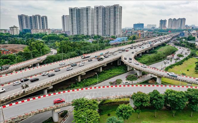 Khu vực cuối cao tốc Pháp Vân – đường Đỗ Mười hướng về nội đô, không xảy ra ùn tắc kéo dài. Ảnh: Trung Nguyên - TTXVN