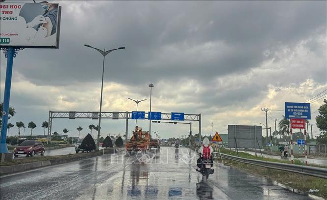 Dự báo trong ngày 4/5/2026 tại Cần Thơ tiếp tục xuất hiện những đợt mưa cục bộ như hôm nay. Ảnh: Thanh Liêm - TTXVN