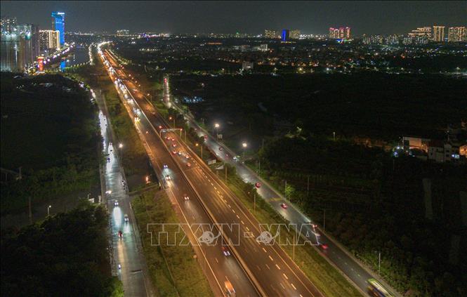 Giao thông tại các cửa ngõ Thủ đô thông thoáng tối ngày 3/5/2026. Ảnh: Phan Phương - TTXVN