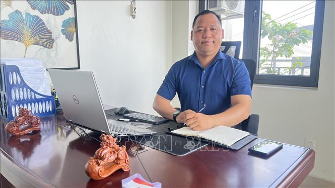 Ông Nguyễn Hoài Nam, Giám đốc Công ty ZETA, doanh nghiệp tiên phong trong giải pháp phòng cháy chữa cháy tại Việt Nam nhận thấy, việc giảm thuế cho lợi nhuận tái đầu tư công nghệ sẽ giúp doanh nghiệp hiện đại hóa sản xuất và tối ưu giá thành. Ảnh: Diệu Thúy - TTXVN