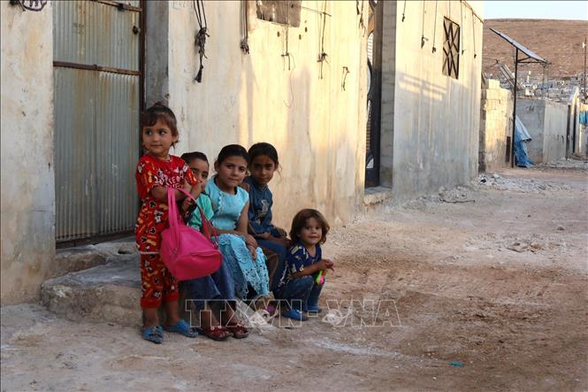 Trẻ em tại trại tị nạn ở tỉnh Idlib, Syria. Ảnh: THX/TTXVN