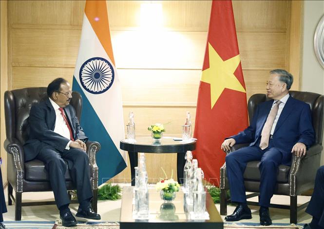 Tổng Bí thư, Chủ tịch nước Tô Lâm tiếp Cố vấn An ninh Quốc gia Ấn Độ Ajit Doval. Ảnh: Thống Nhất – TTXVN  