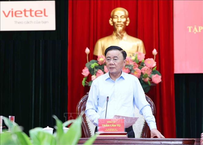 Đồng chí Trần Cẩm Tú, Uỷ viên Bộ Chính trị, Thường trực Ban Bí thư, Trưởng Đoàn kiểm tra, giám sát số 12 của Bộ Chính trị phát biểu chỉ đạo hội nghị. Ảnh: Phương Hoa - TTXVN