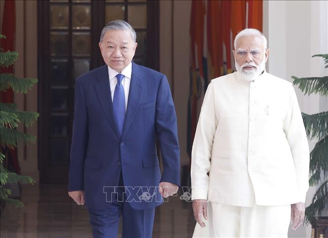 Tổng Bí thư, Chủ tịch nước Tô Lâm và Thủ tướng Ấn Độ Narendra Modi gặp hẹp. Ảnh: Thống Nhất – TTXVN