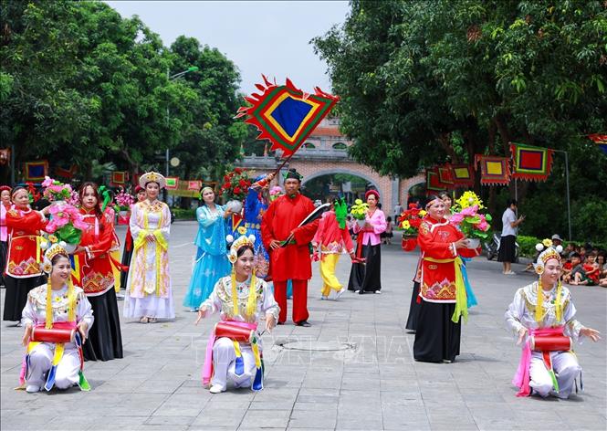 Đặc sắc múa Giảo long. Ảnh: Khánh Hoà - TTXVN