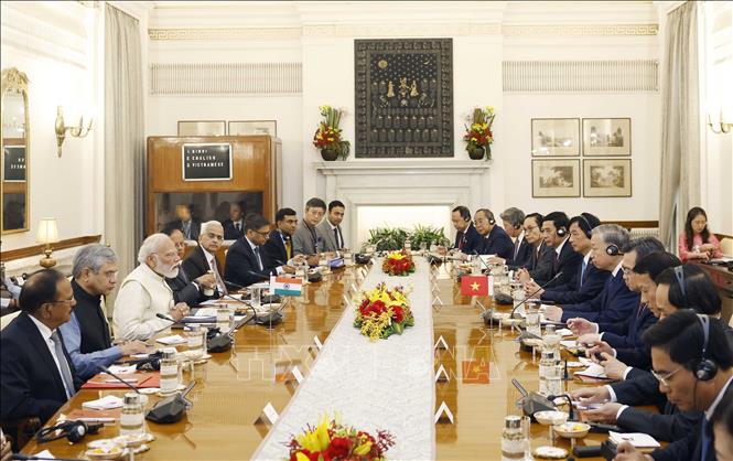 A view of the talks between General Secretary of the Communist Party of Vietnam (CPV) Central Committee and State President To Lam and Prime Minister of India Narendra Modi. VNA Photo: Thống Nhất