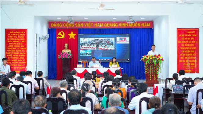 Quang cảnh hội nghị tiếp xúc cử tri. Ảnh: Minh Phú – TTXVN