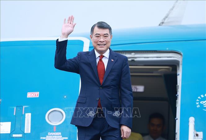 Thủ tướng Lê Minh Hưng lên đường tham dự Hội nghị Cấp cao ASEAN lần thứ 48 tại Cebu, Philippines. Ảnh: Dương Giang – TTXVN

