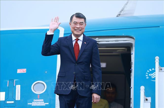 Thủ tướng Lê Minh Hưng lên đường tham dự Hội nghị Cấp cao ASEAN lần thứ 48 tại Cebu, Philippines. Ảnh: Dương Giang – TTXVN
