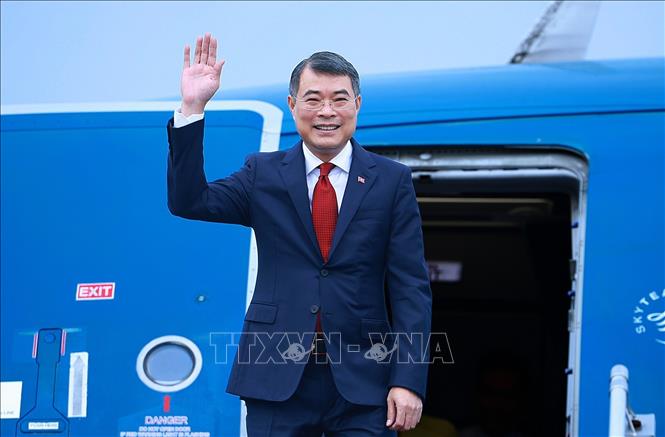 Thủ tướng Lê Minh Hưng lên đường tham dự Hội nghị Cấp cao ASEAN lần thứ 48 tại Cebu, Philippines. Ảnh: Dương Giang – TTXVN
