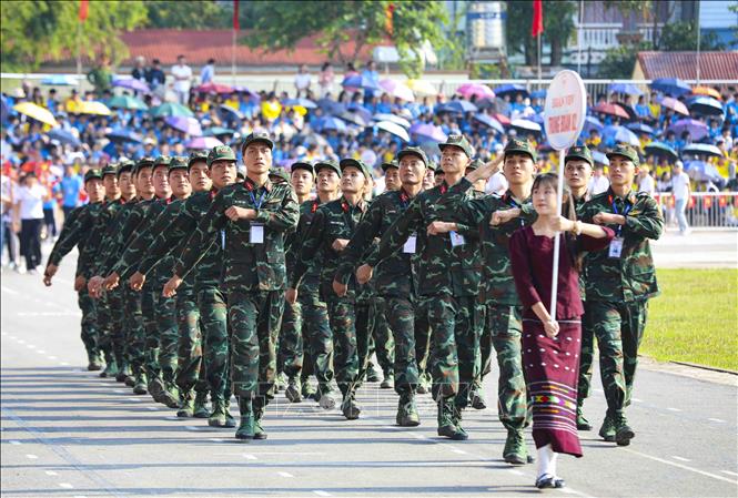 Đoàn vận động viên Trung đoàn 82, Sư đoàn 355, Quân khu 2 tham gia Đại hội. Ảnh: Xuân Tư - TTXVN