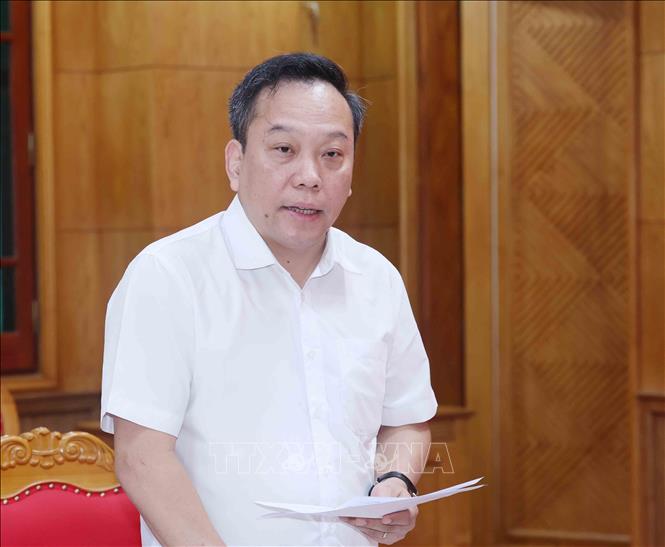 Đồng chí Đỗ Việt Hà, Phó Bí thư Đảng uỷ các cơ quan Đảng Trung ương báo cáo chương trình hành động thực hiện Nghị quyết Đại hội XIV của Đảng và sau Đại hội Đảng bộ lần thứ nhất. Ảnh: Phương Hoa - TTXVN