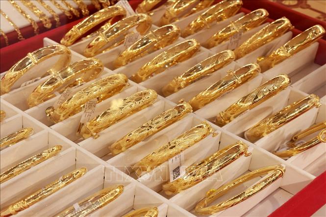 Vàng trang sức bày bán tại Công ty Vàng Bảo Tính Mạnh Hải. Ảnh: Trần Việt - TTXVN