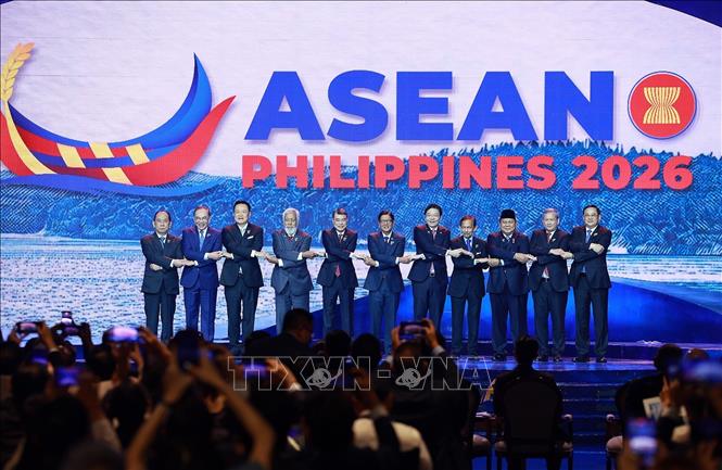 Thủ tướng Lê Minh Hưng cùng Trưởng đoàn các nước ASEAN tham dự phiên khai mạc Hội nghị Cấp cao ASEAN lần thứ 48. Ảnh: Dương Giang – TTXVN
